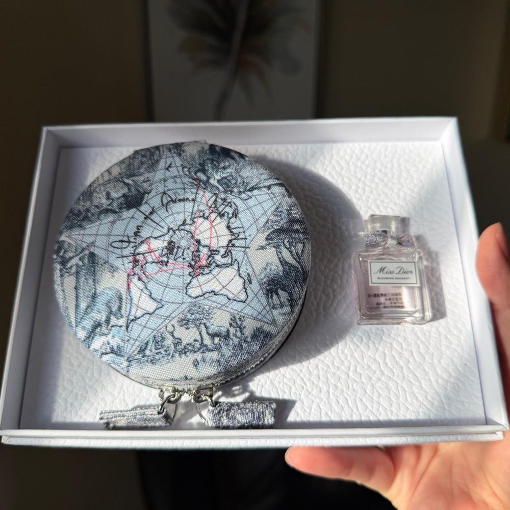 Dior Limited mini jewelry box with mini miss Dior perfume
